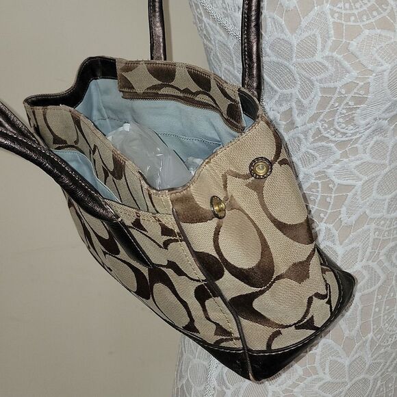 Vtg Coach Signature Shoulder Tote Purse Pockets Pouches Twist Lock Blue Interior - Picture 6 of 16